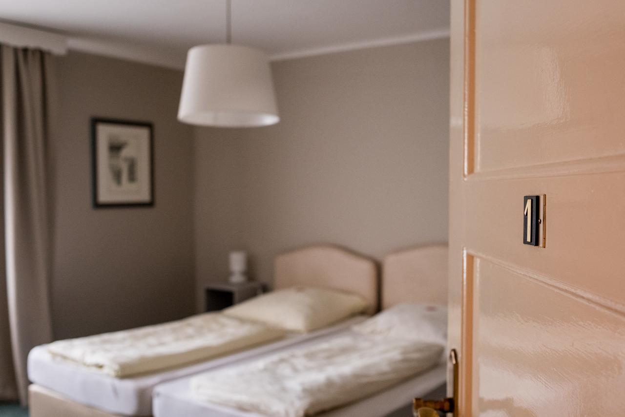 Hotel "Zur Moselterrasse" Palzem エクステリア 写真
